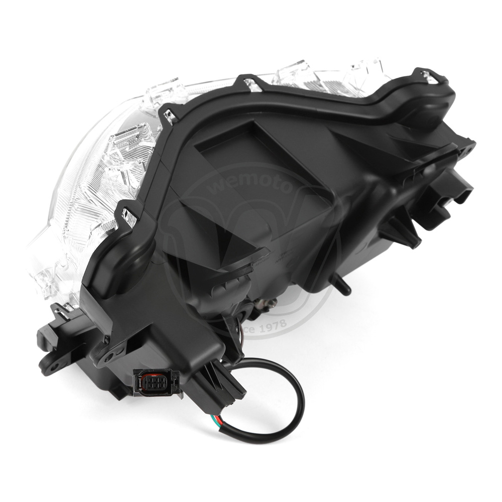 0UB9903_zzew2571 five.jpg